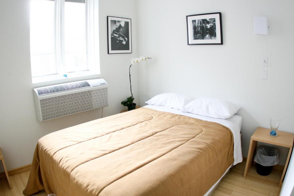 Standard Room Double Bed Private Bathroom,63408307:JPEG