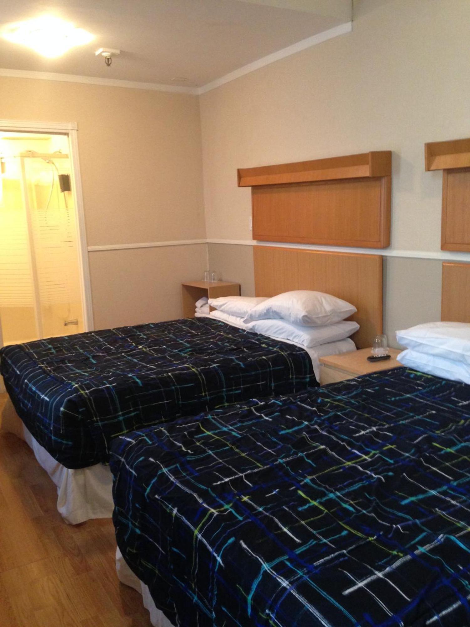 Double Room Two Double Beds Private Bathroom