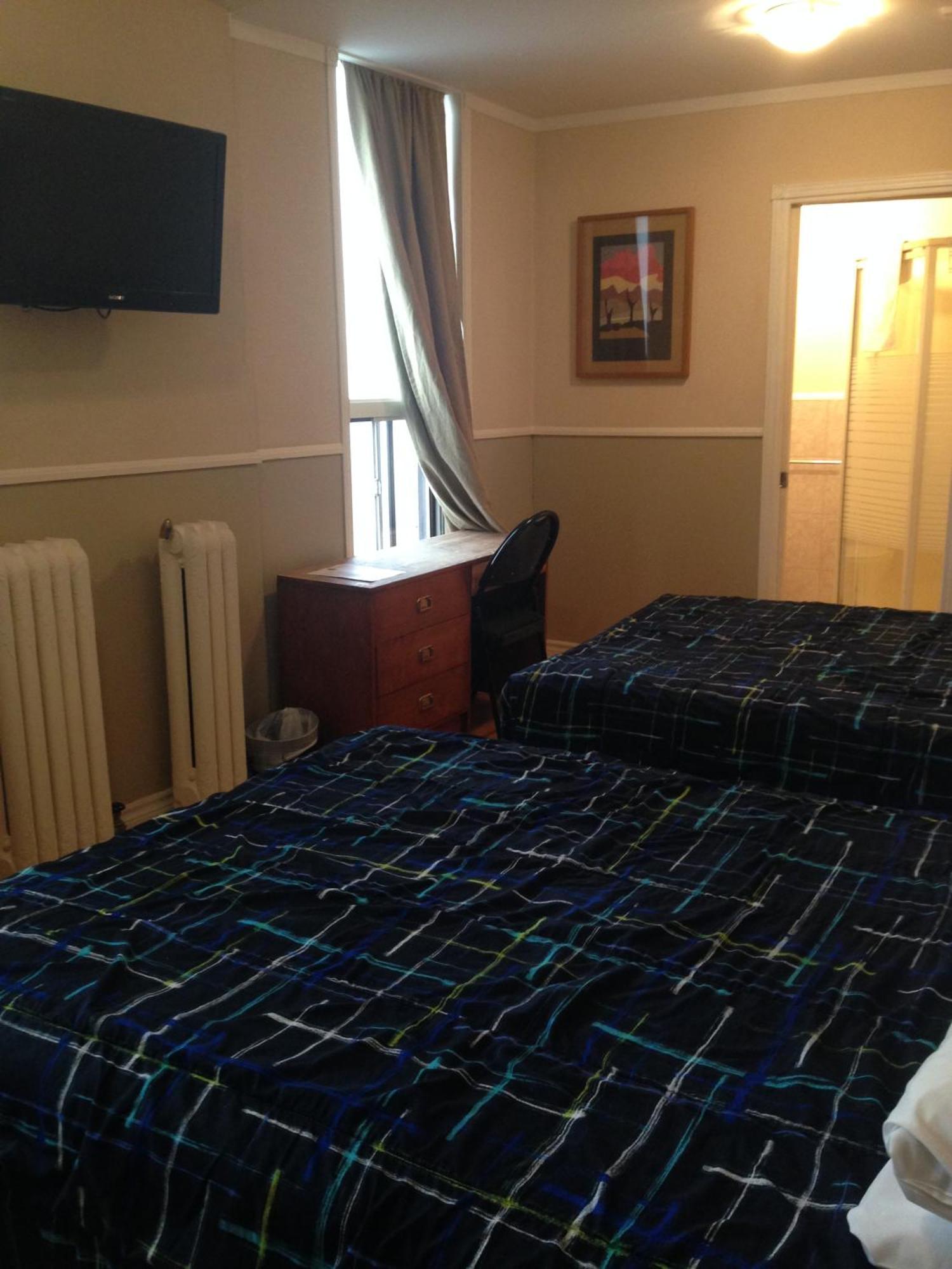 Double Room Two Double Beds Private Bathroom