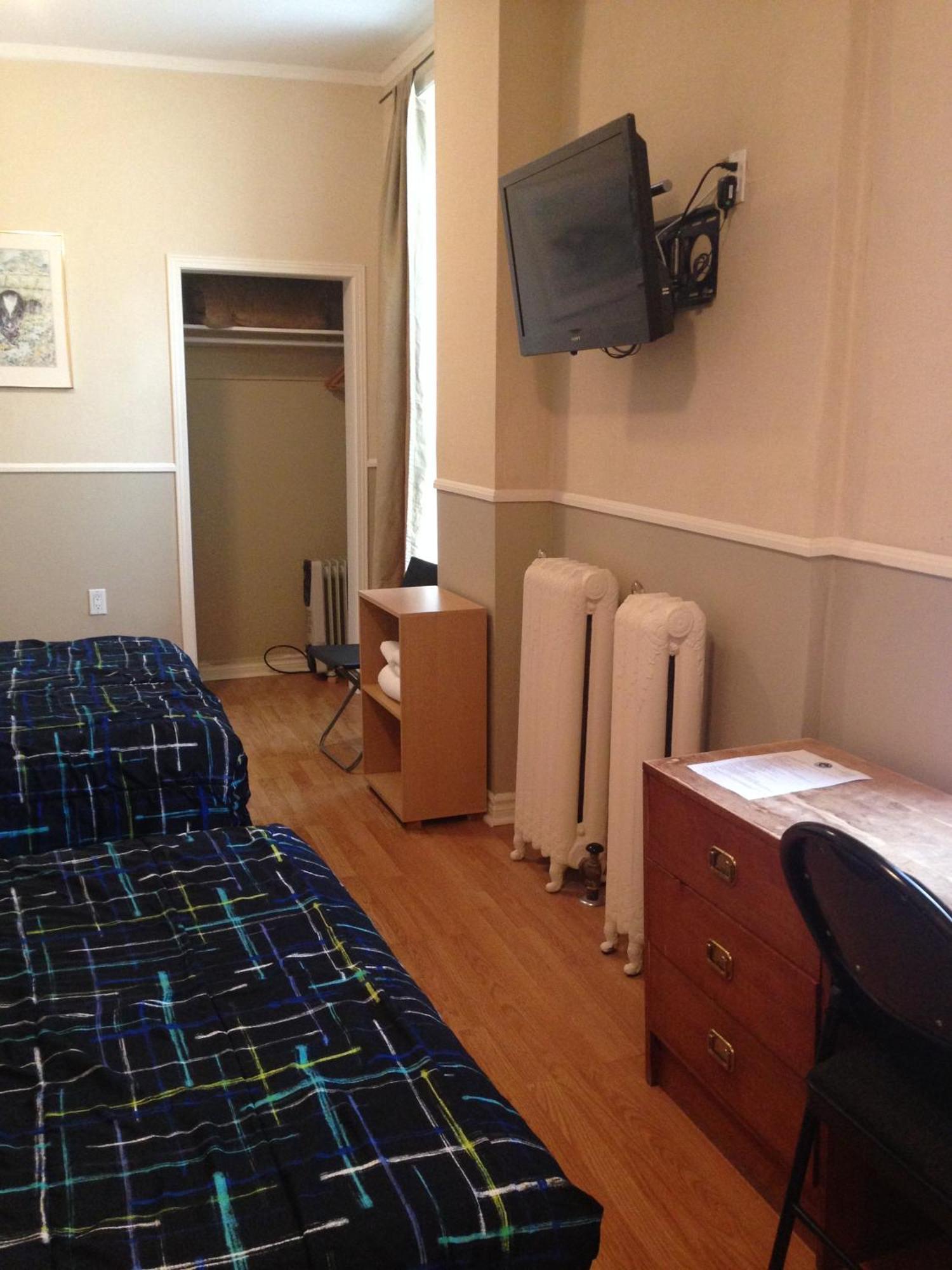 Double Room Two Double Beds Private Bathroom